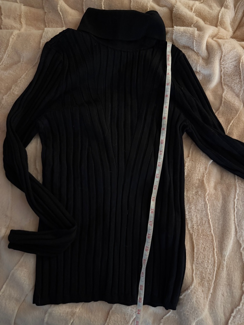 Black Ribbed Turtleneck Sweater - White House Black Market - Picture 2 of 6